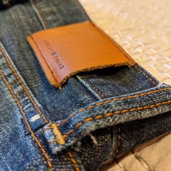 Lucky Brand 221 Jeans - Picture 5 of 6